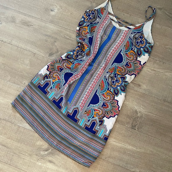 Colorful Summer Dress - Picture 4 of 4